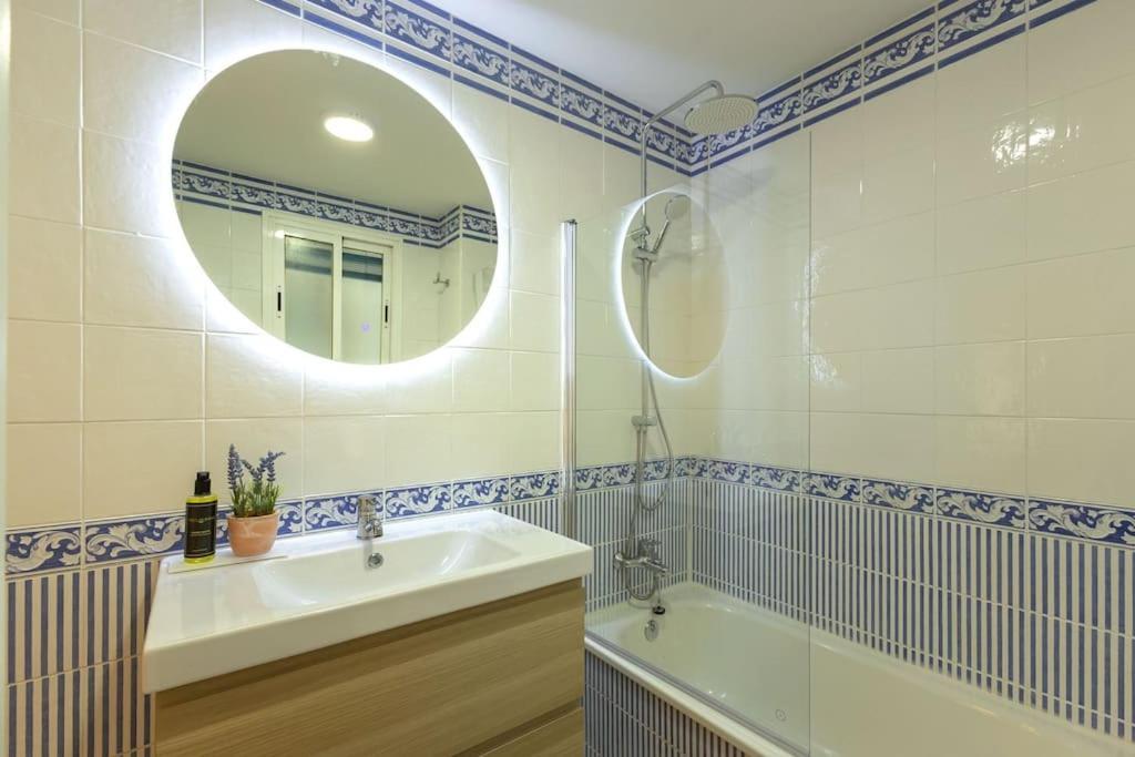 Triana Deluxe By Valcambre Apartment Sevilla Exterior foto