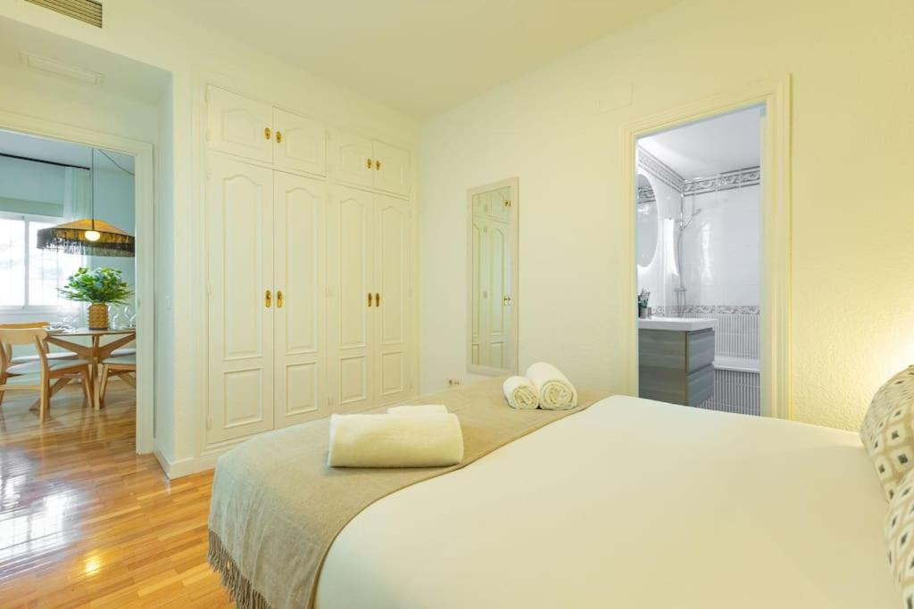 Triana Deluxe By Valcambre Apartment Sevilla Exterior foto