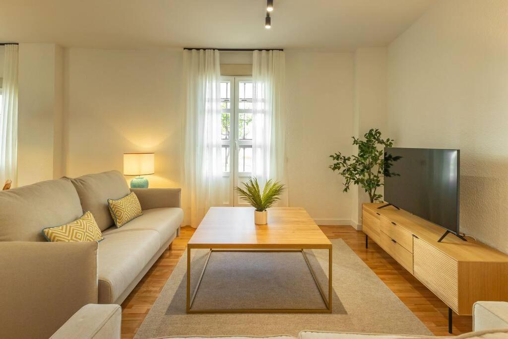 Triana Deluxe By Valcambre Apartment Sevilla Exterior foto
